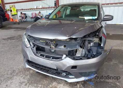 2018 Nissan Sentra Sv z USA, uszkodzony, nr VIN 3N1AB7AP2JL628457